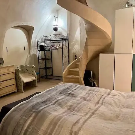 Charming Duplex In Saint-germain-des-pres